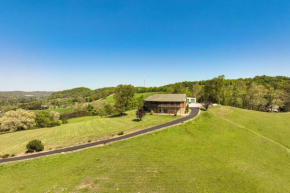 Panoramic Mtn Views Spacious Tennessee Home!